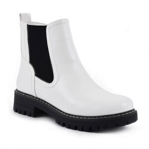 New! SO Faux Leather Lug Sole White Chelsea Boots